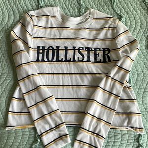 EUC Women’s XS Hollister long sleeve T-shirt